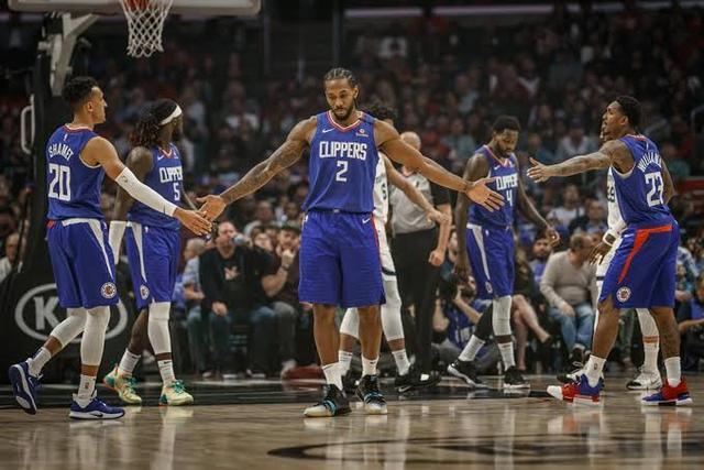 意天空：孔蒂与球员有摩擦，上轮赛后发火是因为他感觉到背叛（意天空：孔蒂与球员关系紧张，上轮赛后怒斥源于自感遭背叛）