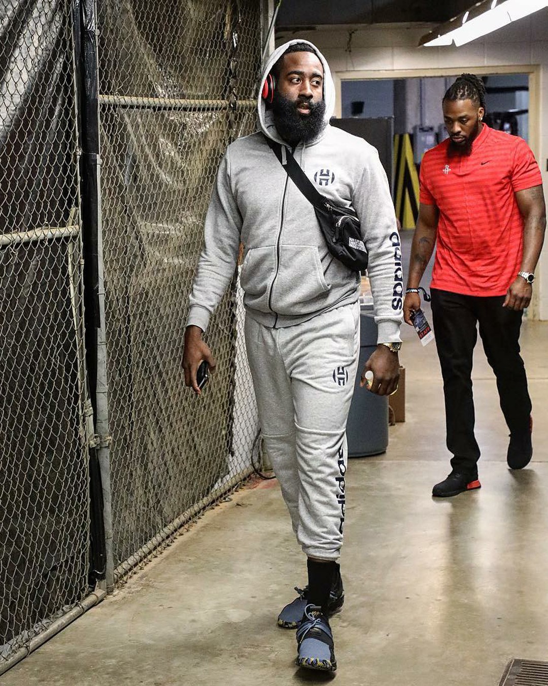 都体：森林想先租后买总价3300万欧签下道路，尤文要4000万欧（都体：森林提议先租后买总价3300万欧签下“道路”，尤文坚持要价4000万欧）