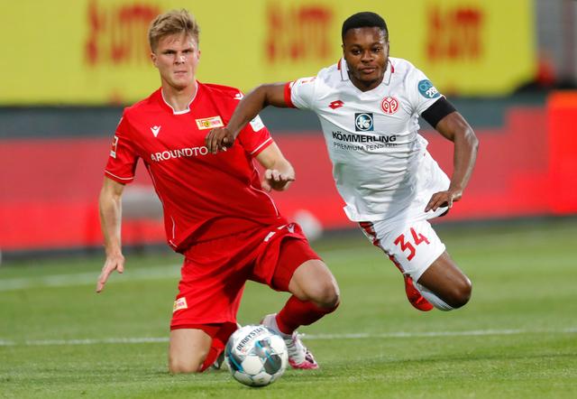 NBA：独行侠轻取公牛 东契奇收获准三双（NBA战报：独行侠轻松击败公牛，东契奇砍下准三双）