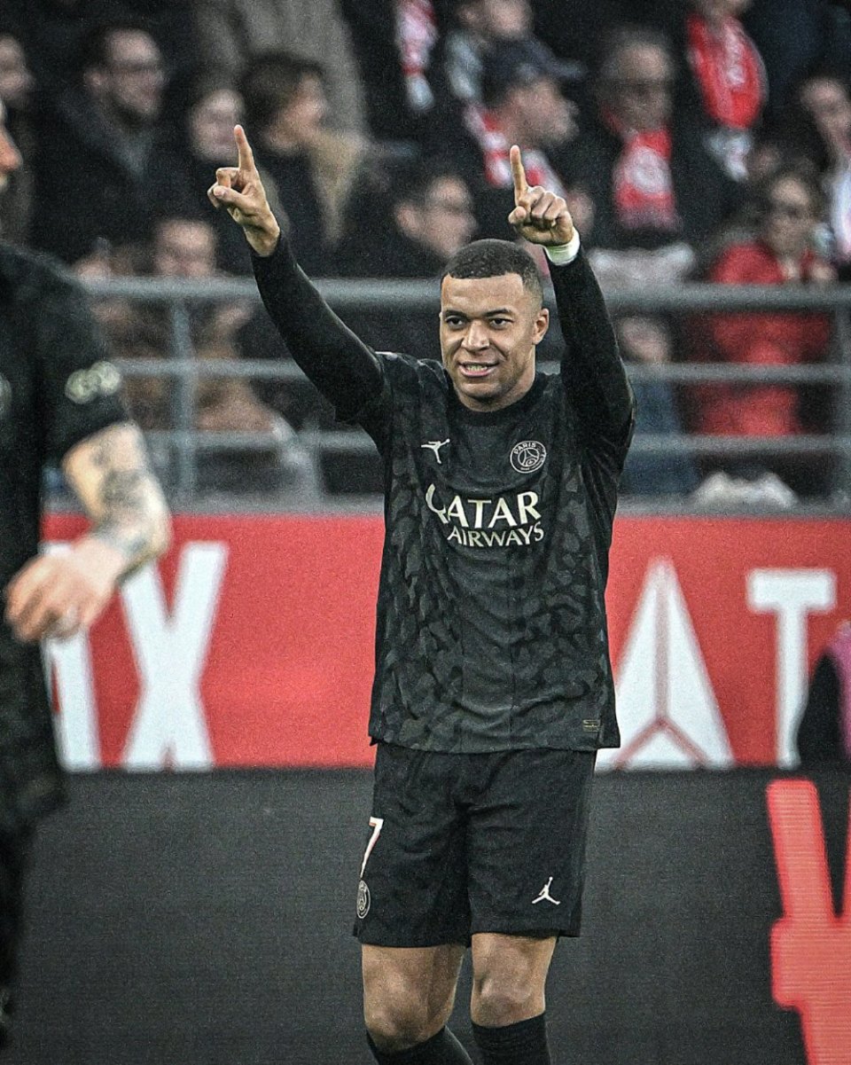 诺坎普国王，巴萨对阵毕包第10分钟时主场观众高喊“梅西”（巴萨战毕尔巴鄂至第10分钟，诺坎普全场齐声高呼梅西）