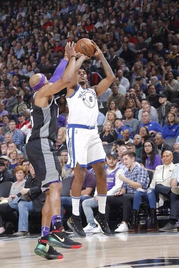 执教球队前4场3次战平，斯帕莱蒂是尤文队史主帅第二人（上任前四战三平，斯帕莱蒂成尤文队史第二位达成此纪录的主帅）