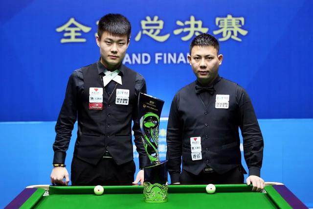 下了汗马功 下了汗马功